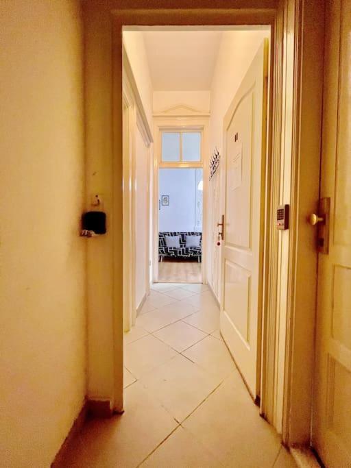 1#Parliament Sunflower Apartments Room Budapest Eksteriør billede