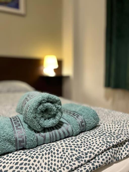 1#Parliament Sunflower Apartments Room Budapest Eksteriør billede